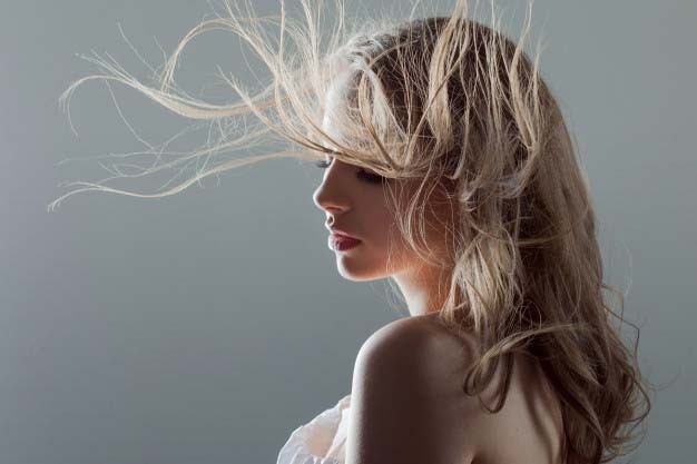 capelli leggeri e luminosi